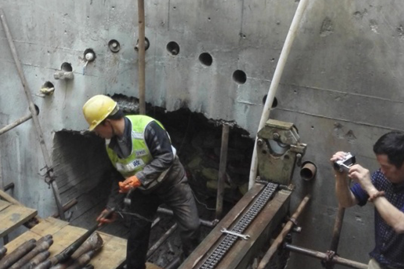 西安市南二環（朱雀路）高壓線落地項目頂管電纜隧道超前支護工程及西安南二環（朱雀路）高壓線落地工程